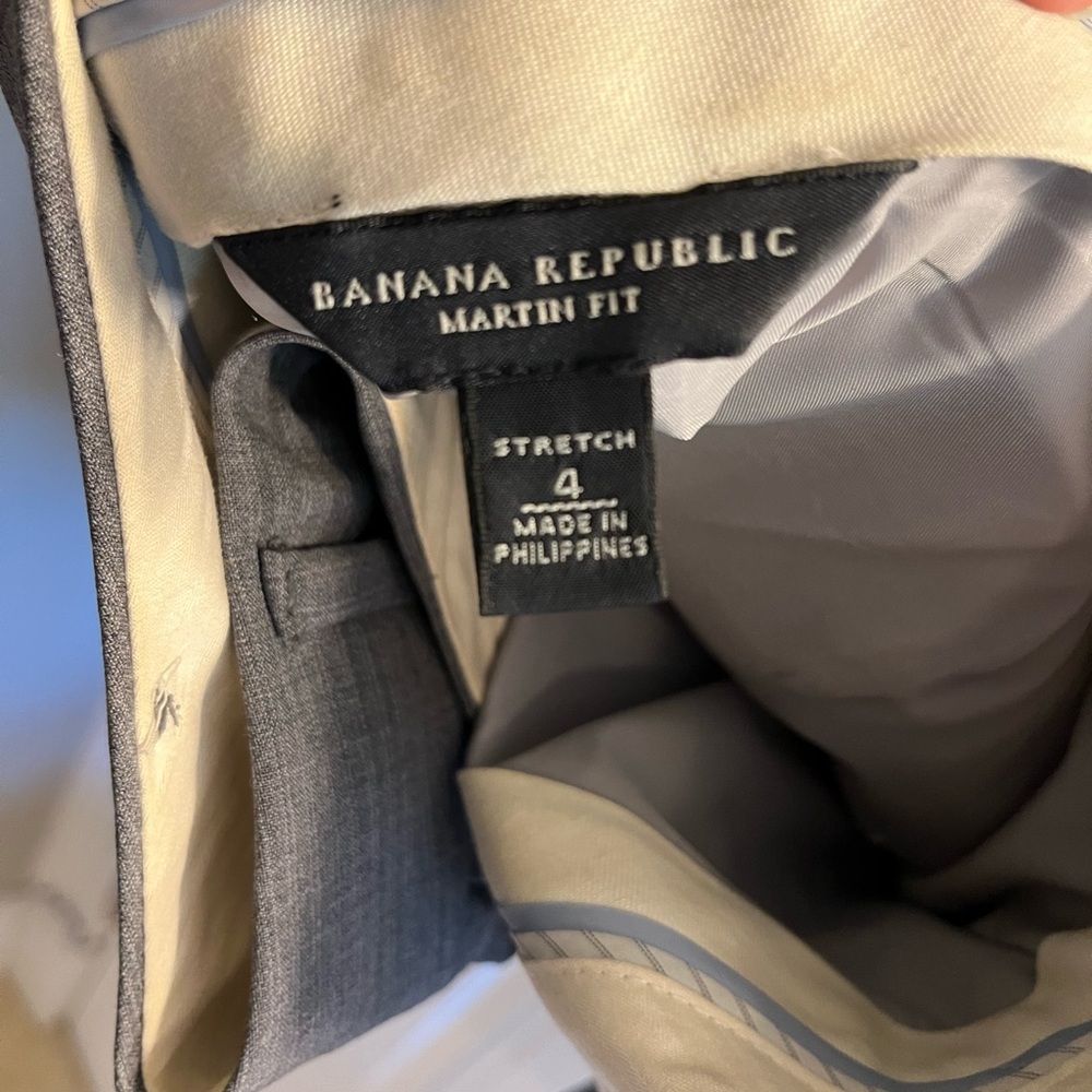 Banana Republic- like new Suit